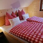 Laerchenhaus ,,unterer Brodl