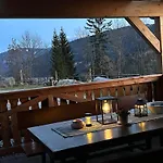 Casa de Férias Laerchenhaus ,,unterer Brodl