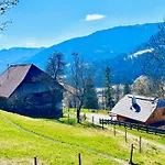 Holiday home Laerchenhaus ,,unterer Brodl