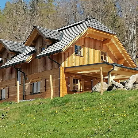Holiday home Laerchenhaus ,,unterer Brodl