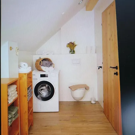 Laerchenhaus ,,unterer Brodl