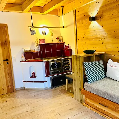 Laerchenhaus ,,unterer Brodl