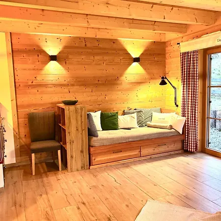 Holiday home Laerchenhaus ,,unterer Brodl