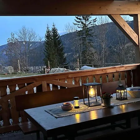Holiday home Laerchenhaus ,,unterer Brodl