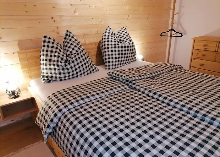 Laerchenhaus ,,unterer Brodl